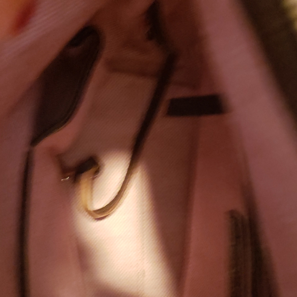 purse - Picture 2 of 4